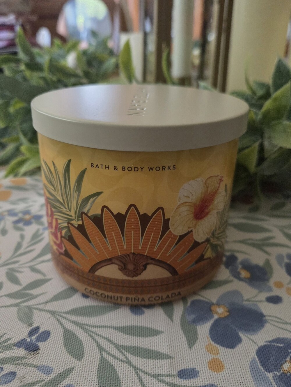 Bath & Body Works Yellow & Orange Tropical Coconut Piña Candle